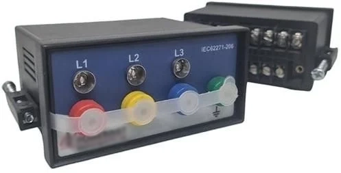 Voltage Presence Indicating System With Remote